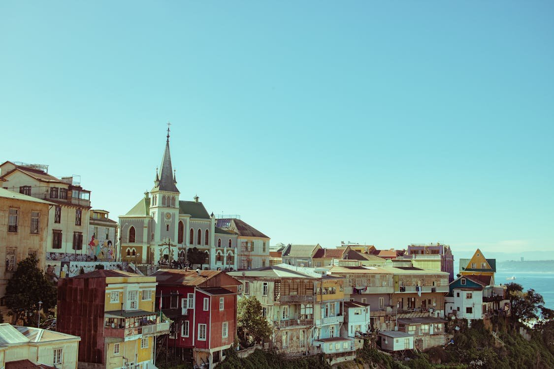 Explore the charms: Valparaiso