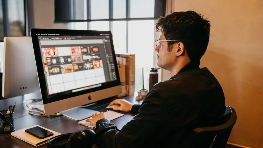 Graphic Design in the Age of Artificial Intelligence