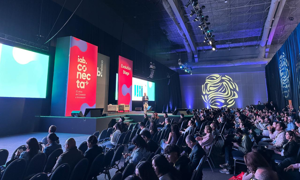 IAB Conecta 2025 celebró 20 años de reunir al ecosistema publicitario del país