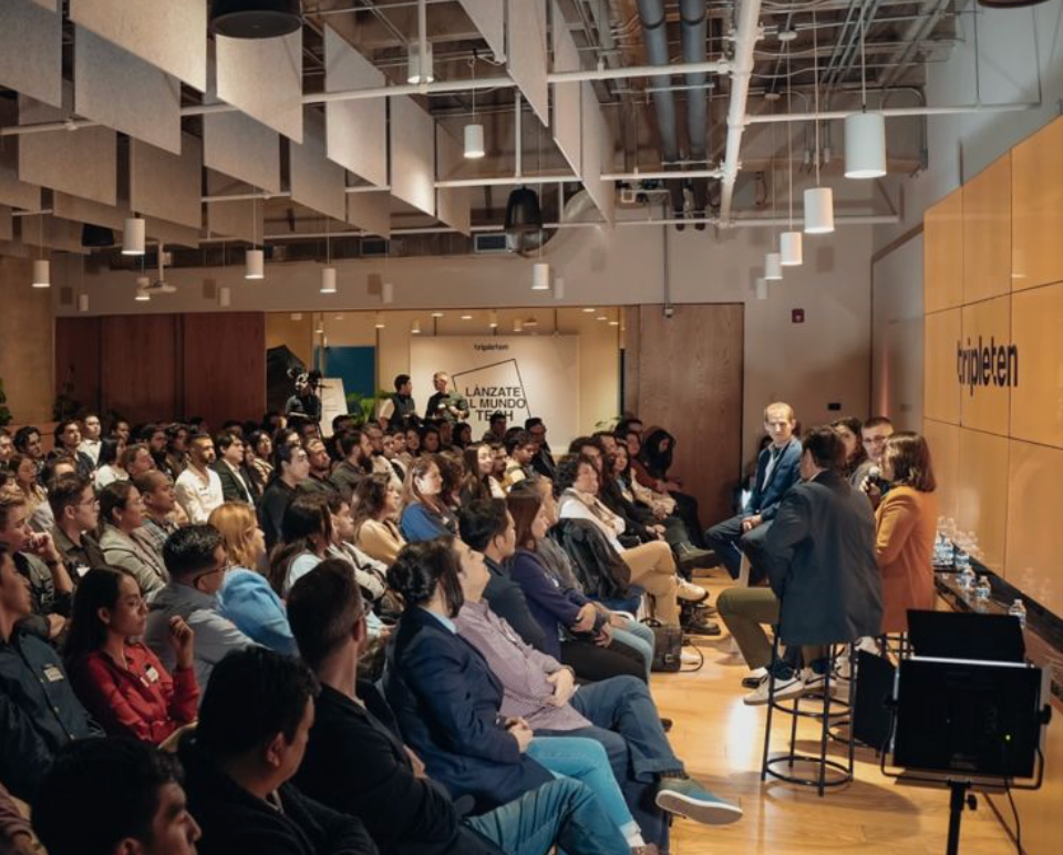 La Inteligencia Artificial ya no es el futuro, es el presente: expertos de Michael Page y TripleTen revelan las nuevas reglas para el crecimiento profesional en México