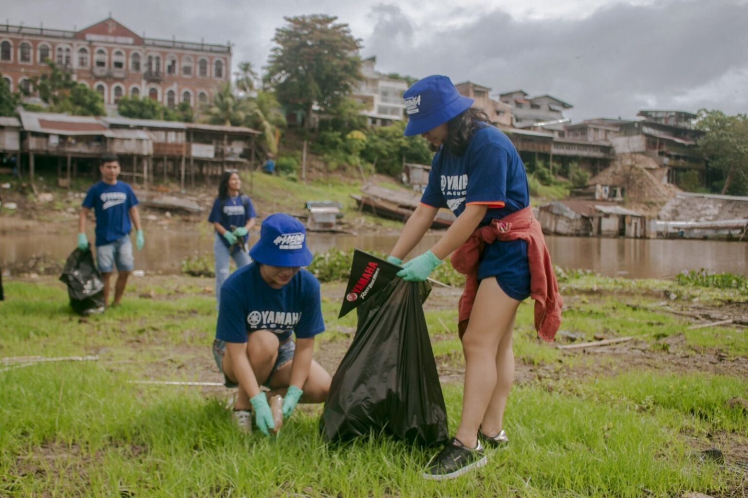 IQUITOS se une por una Amazonía sostenible en caravana y limpieza de Río Itaya