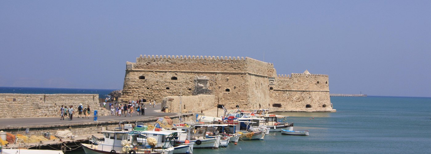 Heraklion, son port et son fort