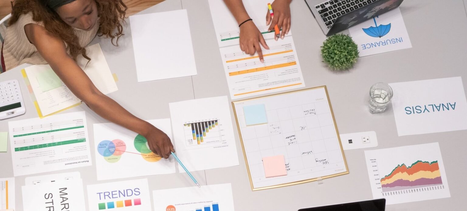 La búsqueda de la simplicidad: tendencias de comunicación corporativa 2023