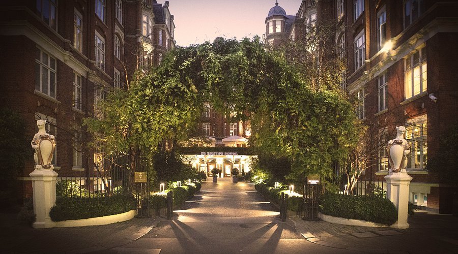 St. Ermin's Hotel Exterior